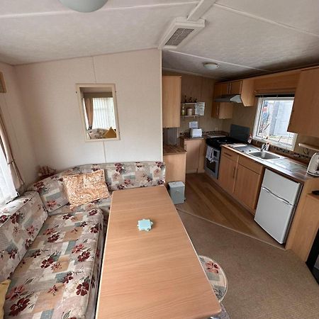 4-Bedroom Cosalt Caravan In Uddingston, Glasgow Екстер'єр фото